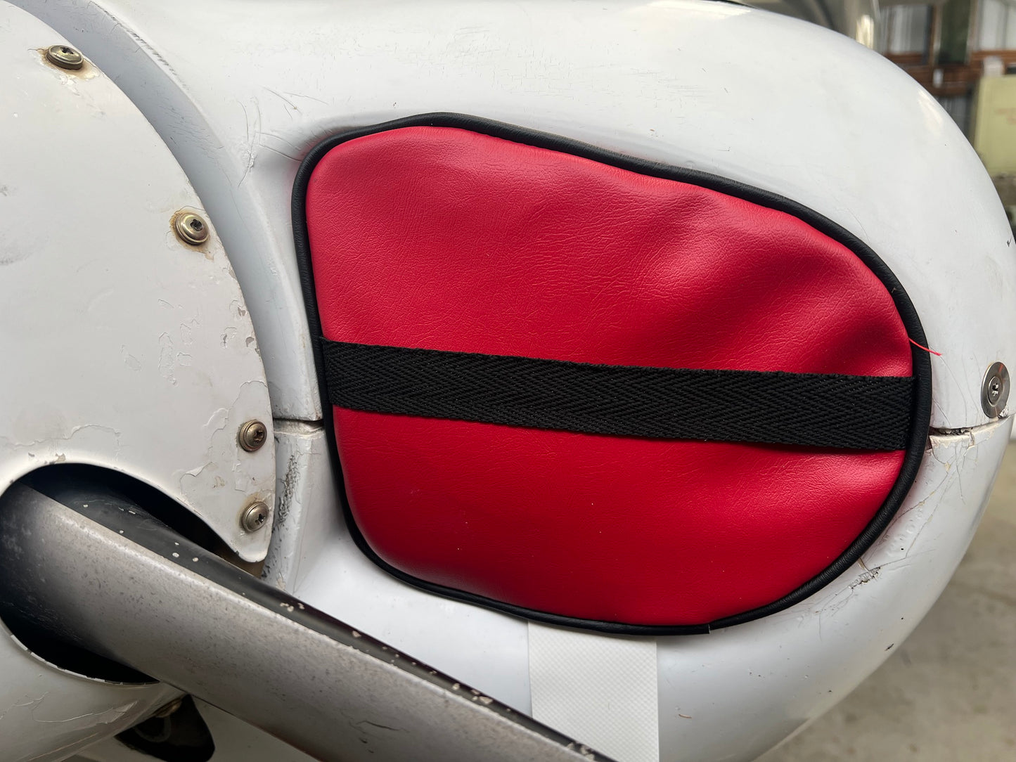 Piper Tomahawk PA38 Cowl Plugs