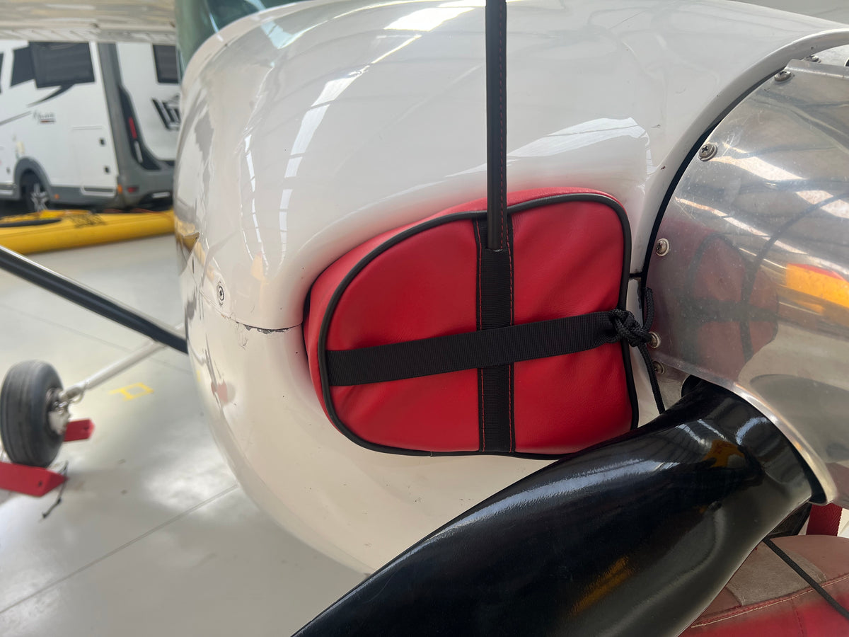 Cessna C172 Cowl Plugs