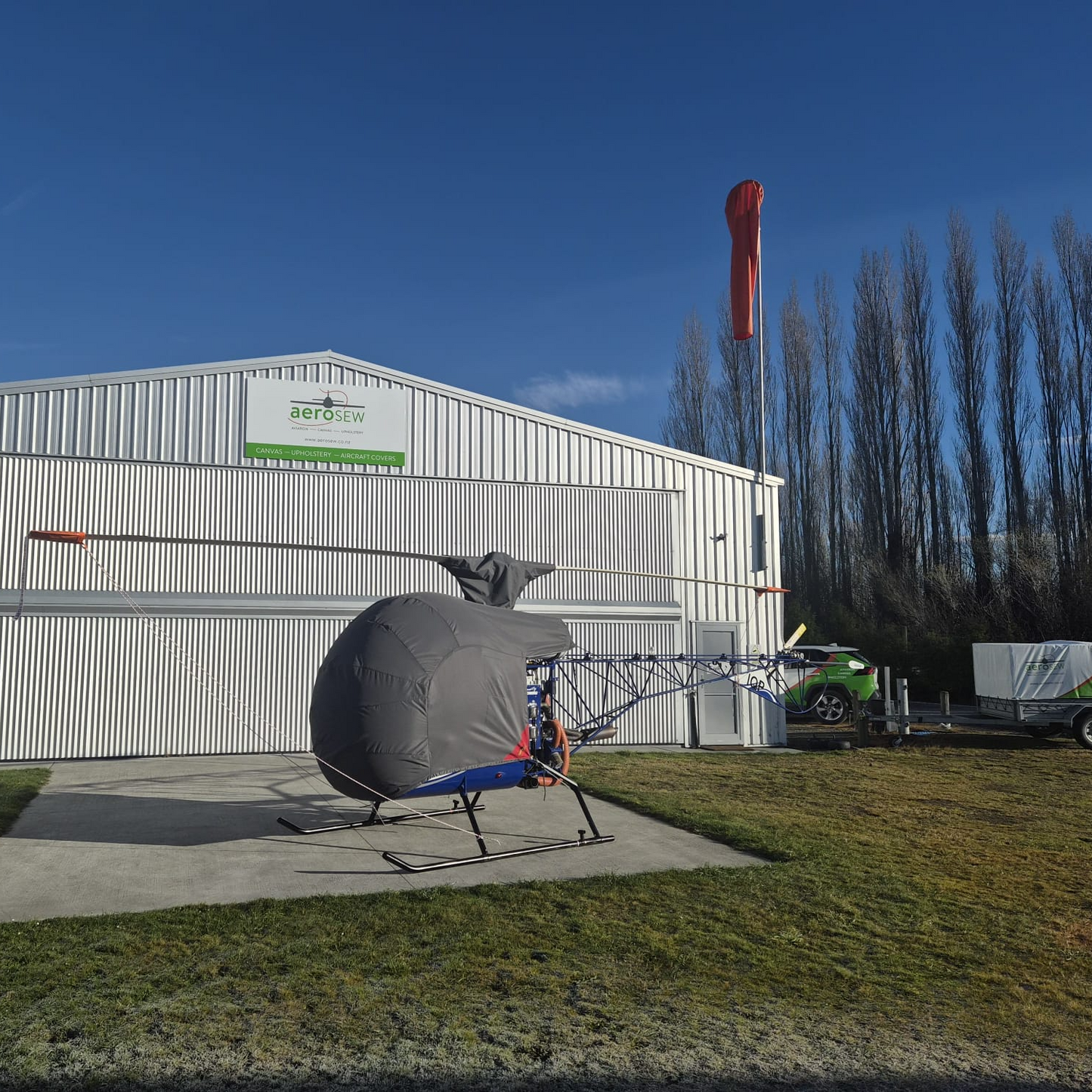 Safar_helicopter_with_aerosew_cover_on_side_on